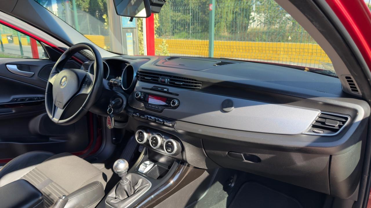 Alfa Romeo Giulietta 2.0 JTDm-2 140 CV Exclusive 2012