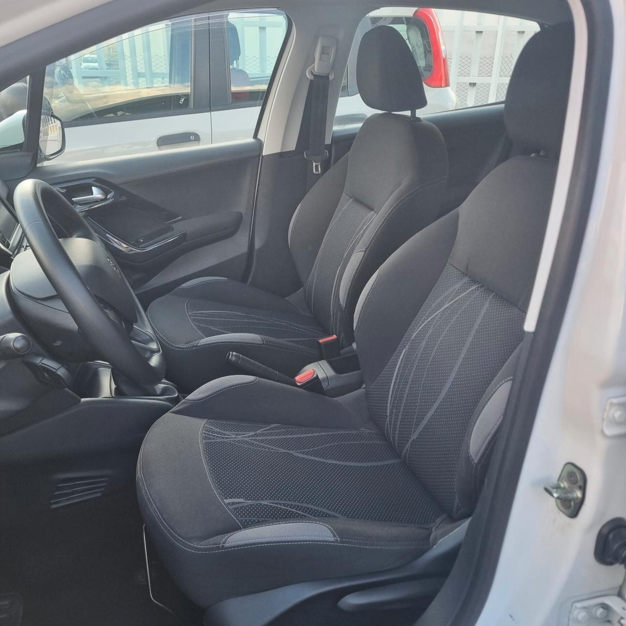 Peugeot 208 PureTech 82 3 porte Access