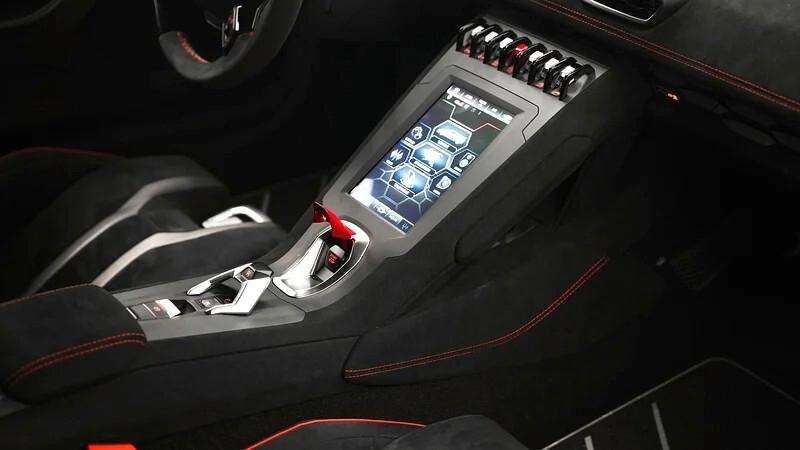 Lamborghini Huracàn STO 5.2 V10 NOLEGGIO LUNGO TERMINE - LEASING FULL INCLUSIVE