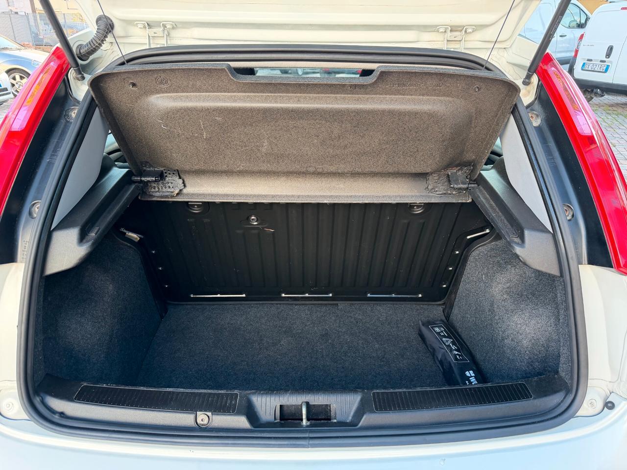 Fiat Punto 1.3 MJT II 75 CV 5 porte Street