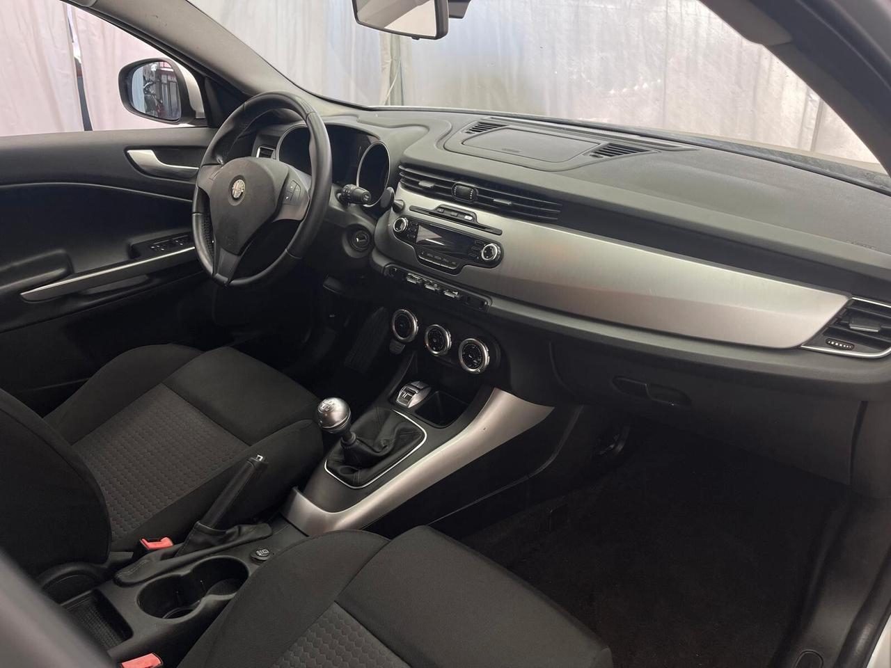 Alfa Romeo Giulietta 1.6 JTDm-2 DISTINCTIVE PRONTA CONSEGNA **PREZZO REALE**