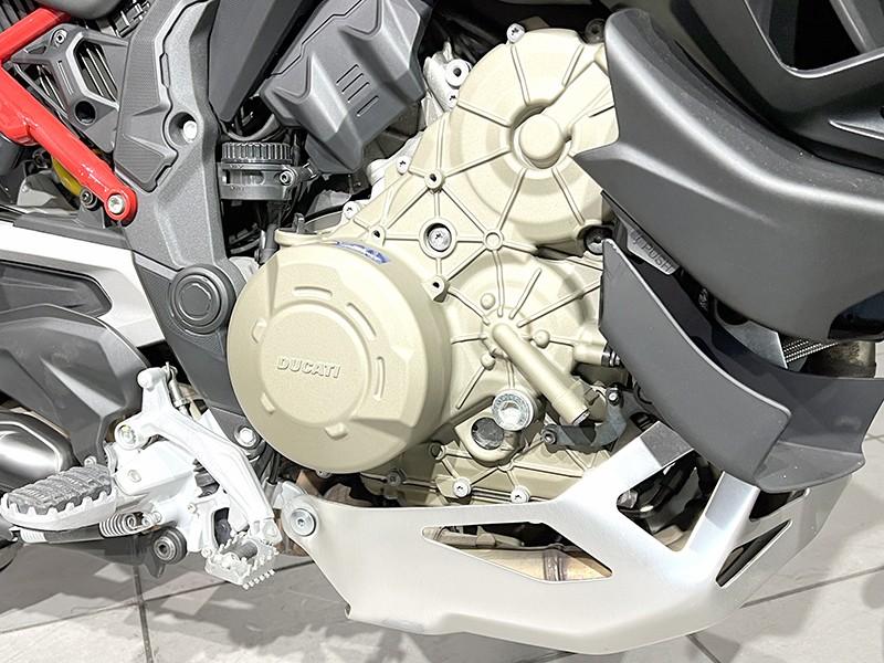 Ducati Multistrada V4 Rally Travel & Radar