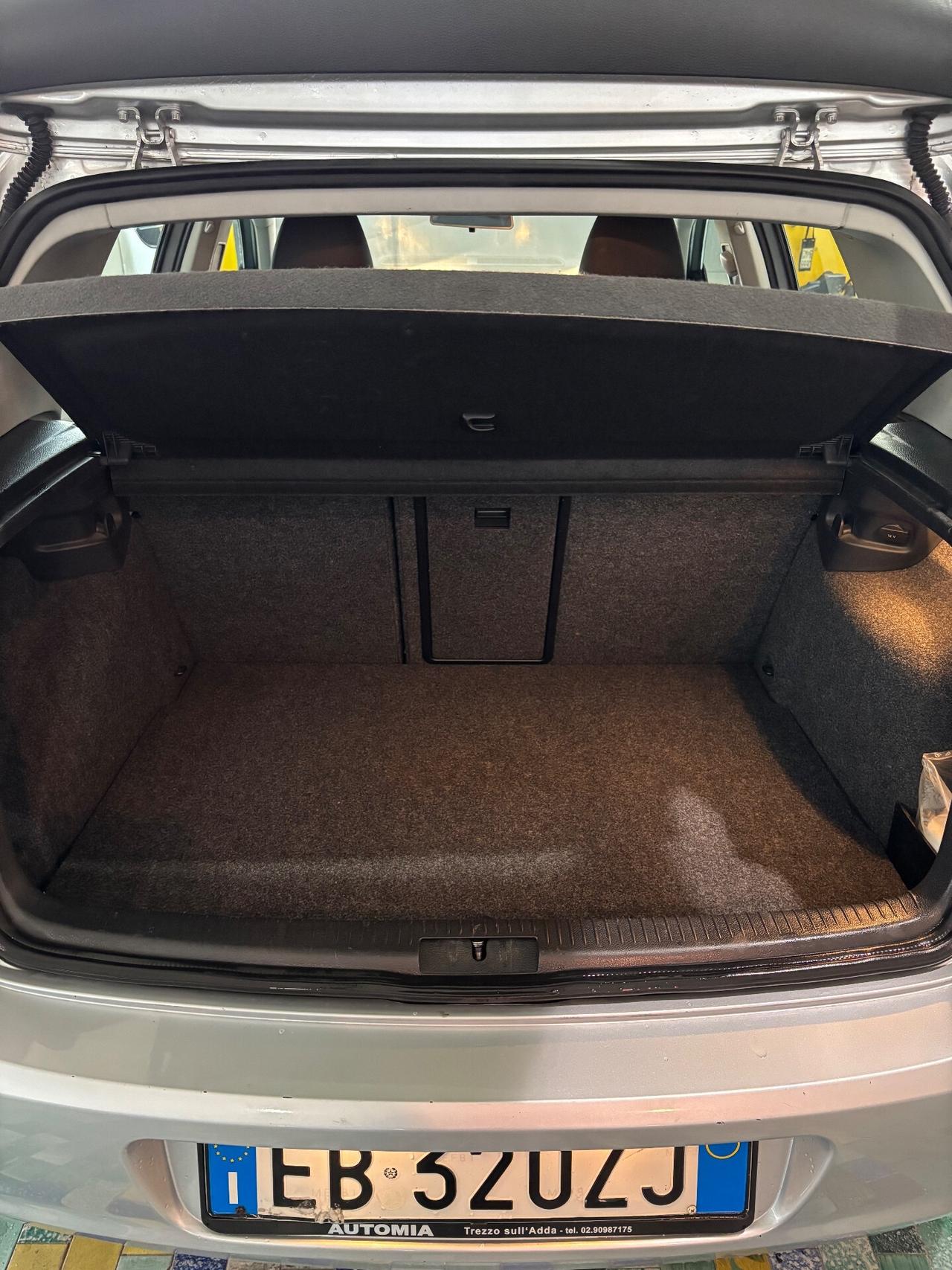 Volkswagen Golf 1.6 5p. Highline BiFuel