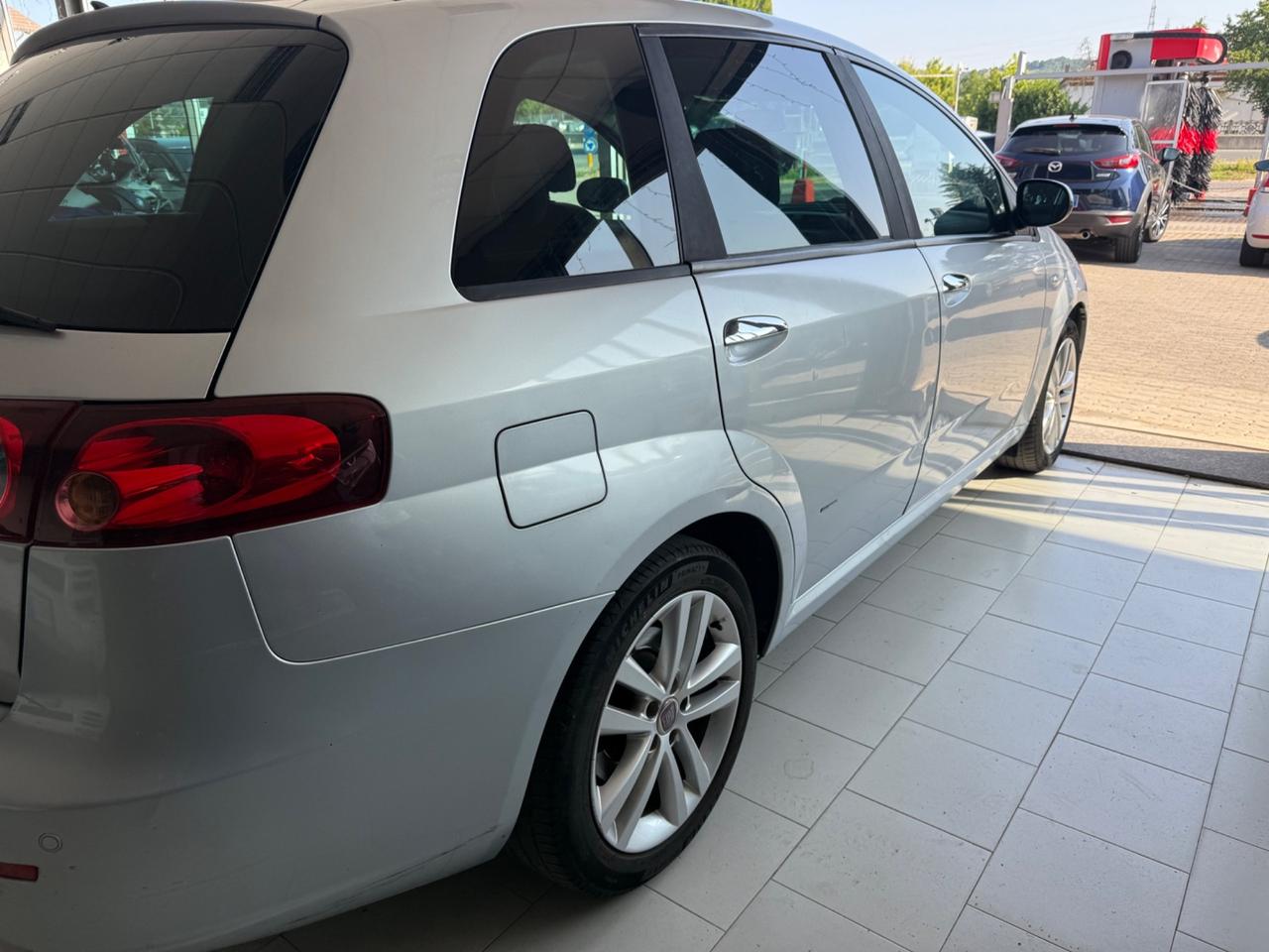Fiat Croma 1.9 Multijet Emotion
