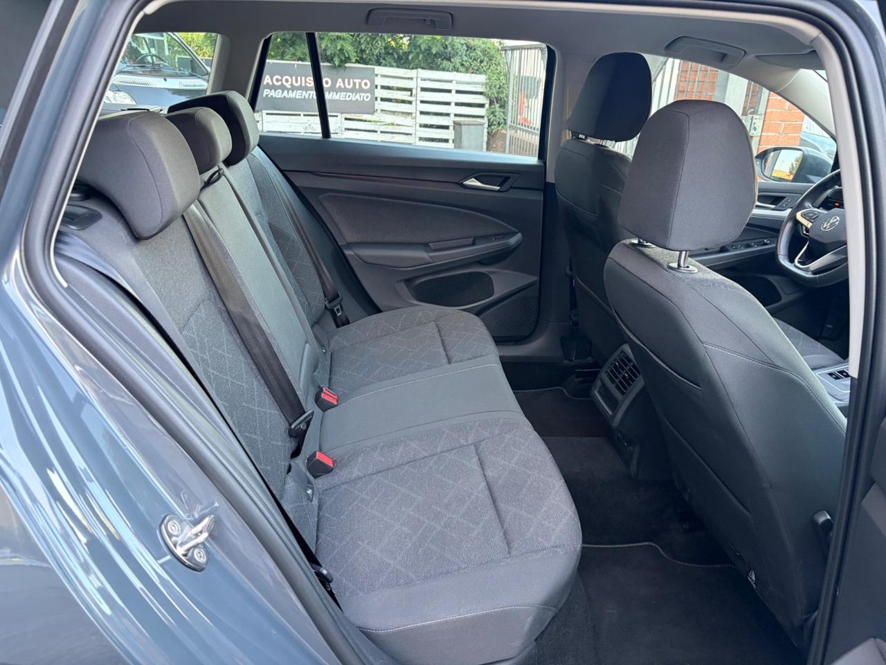 Volkswagen Golf Variant 1.0 eTSI EVO DSG Life