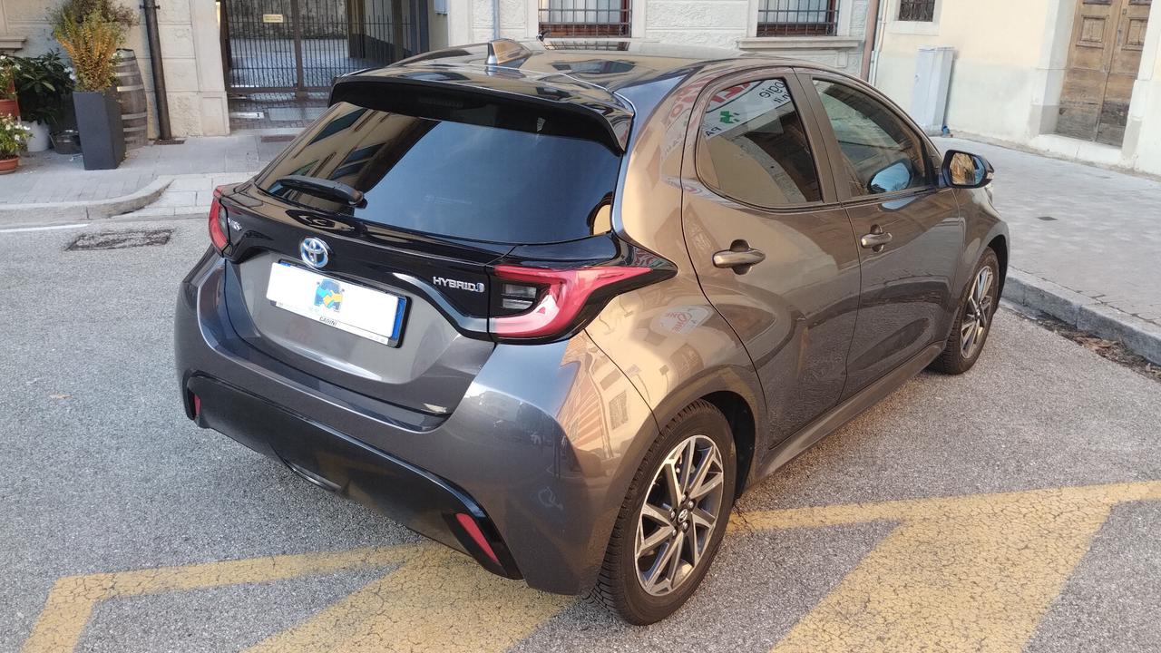 Toyota Yaris 1.5 Hybrid 5 porte Lounge