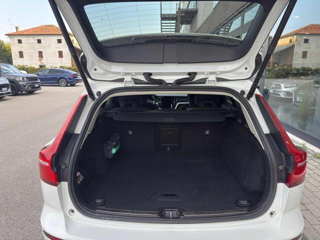 VOLVO V60 B4 (d) Geartronic Momentum SENZA VINCOLI