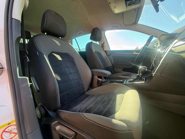 VOLKSWAGEN Golf Business 2.0 TDI DSG 5p. Highline BlueMotion Tech.