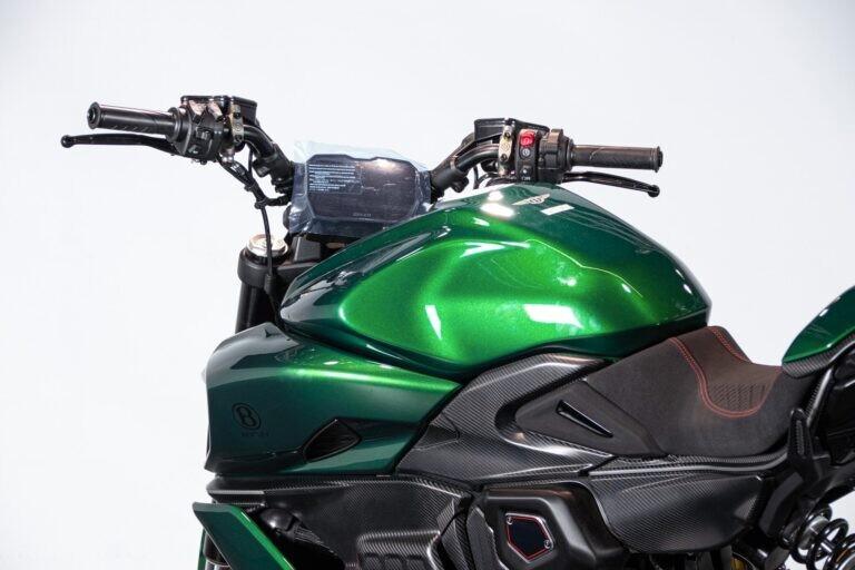 2024 DUCATI DIAVEL V4 BENTLEY - RDS01403