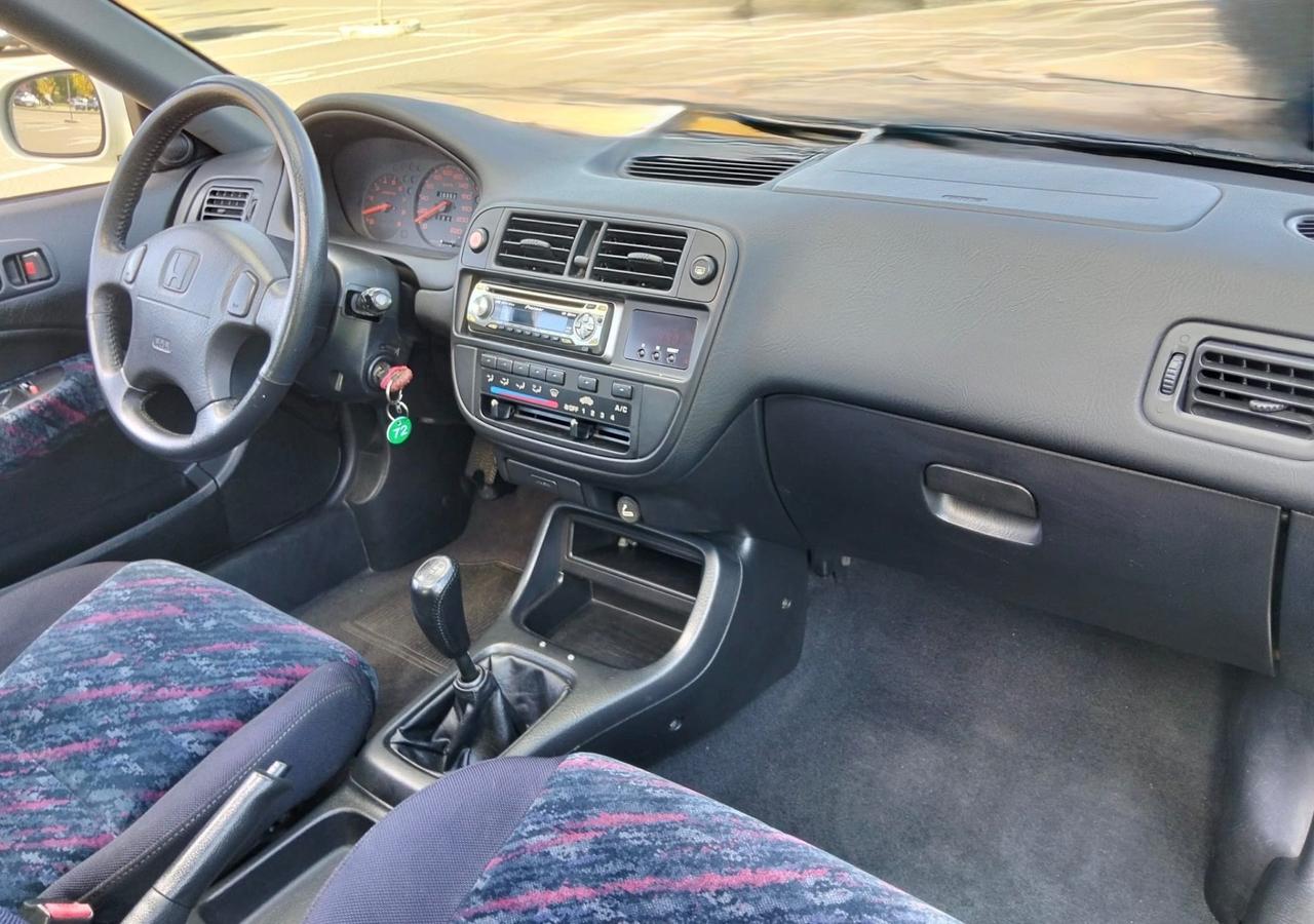 Honda Civic Coupé 1.6 16V V-TEC 160Cv EK4 Limited Edition