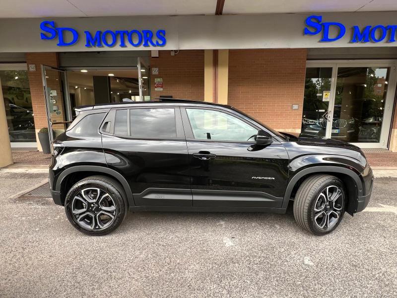 Jeep Avenger 1.2 turbo e-hybrid mhev Summit fwd 110cv edct6