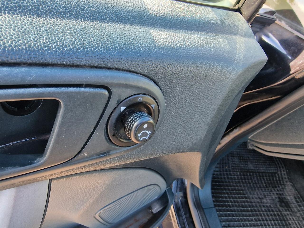 Ford Fiesta 1.6 TDCi 95 CV 5p. Titanium