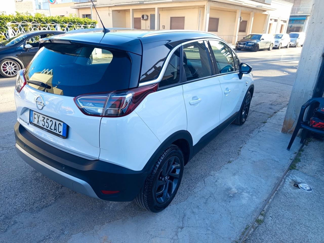 Opel Crossland X 1.2 12V 120 Anniversary