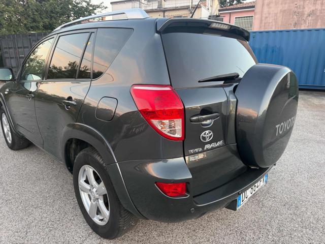 TOYOTA RAV 4 MY23 RAV4 2.2 D-4D 177 CV Luxury