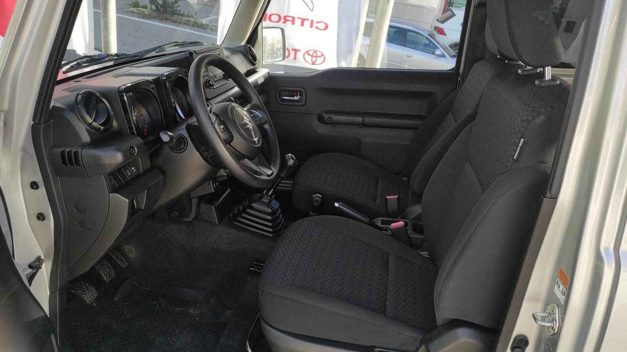 SUZUKI JIMNY 1.5 BENZINA 102CV 4X4 GANCIO TRAINO