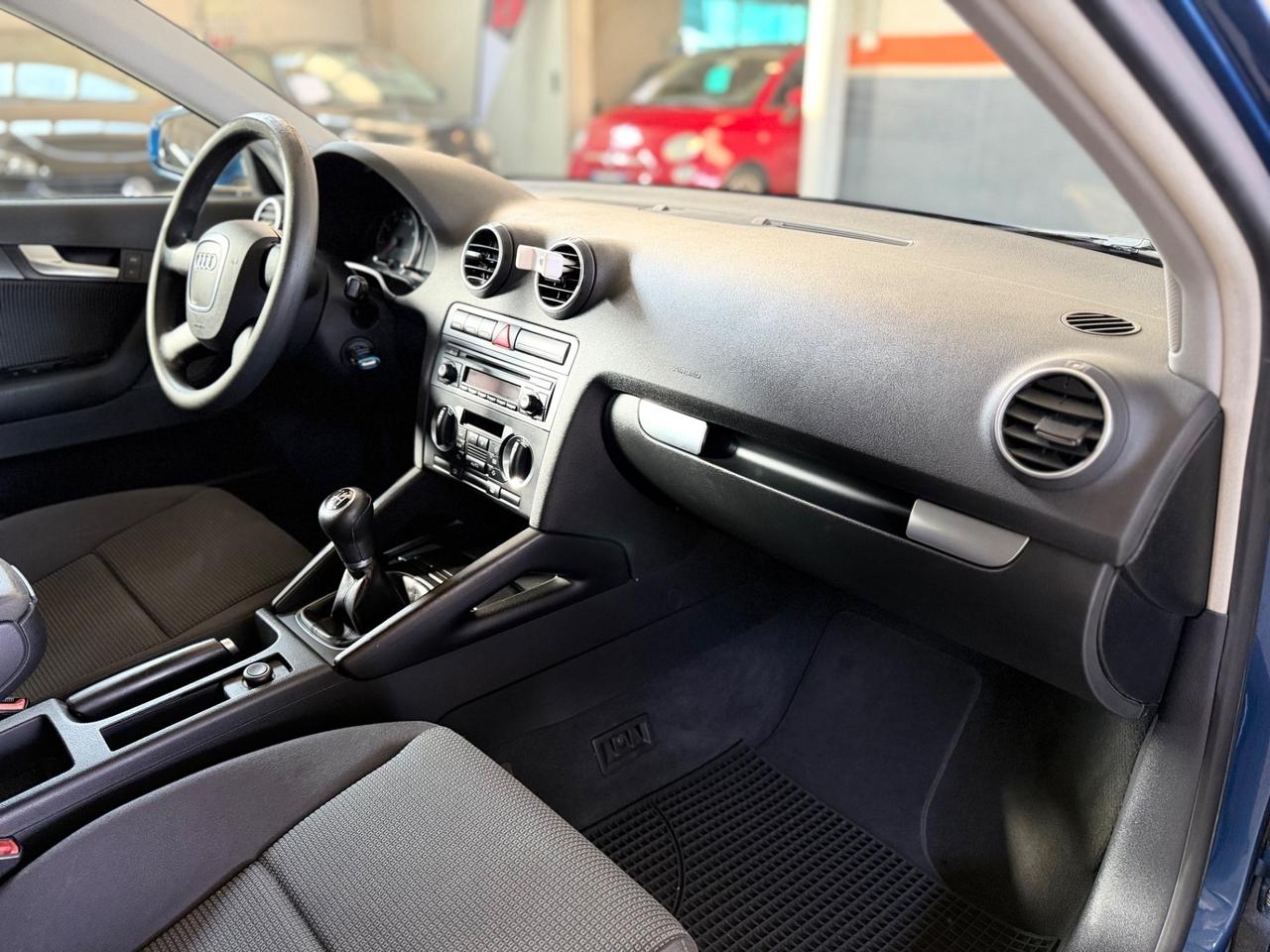 Audi A3 SPB 1.6 16V FSI Ambition NEOPATENTATI