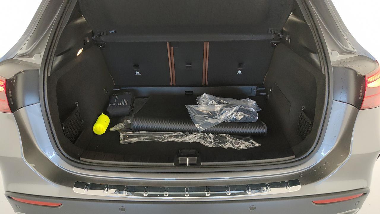 Mercedes-Benz GLA 200 d automatic