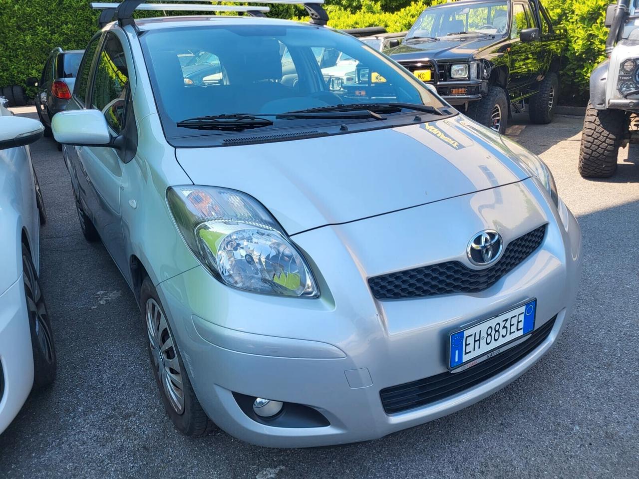 Toyota Yaris 1.0 3 porte Sol