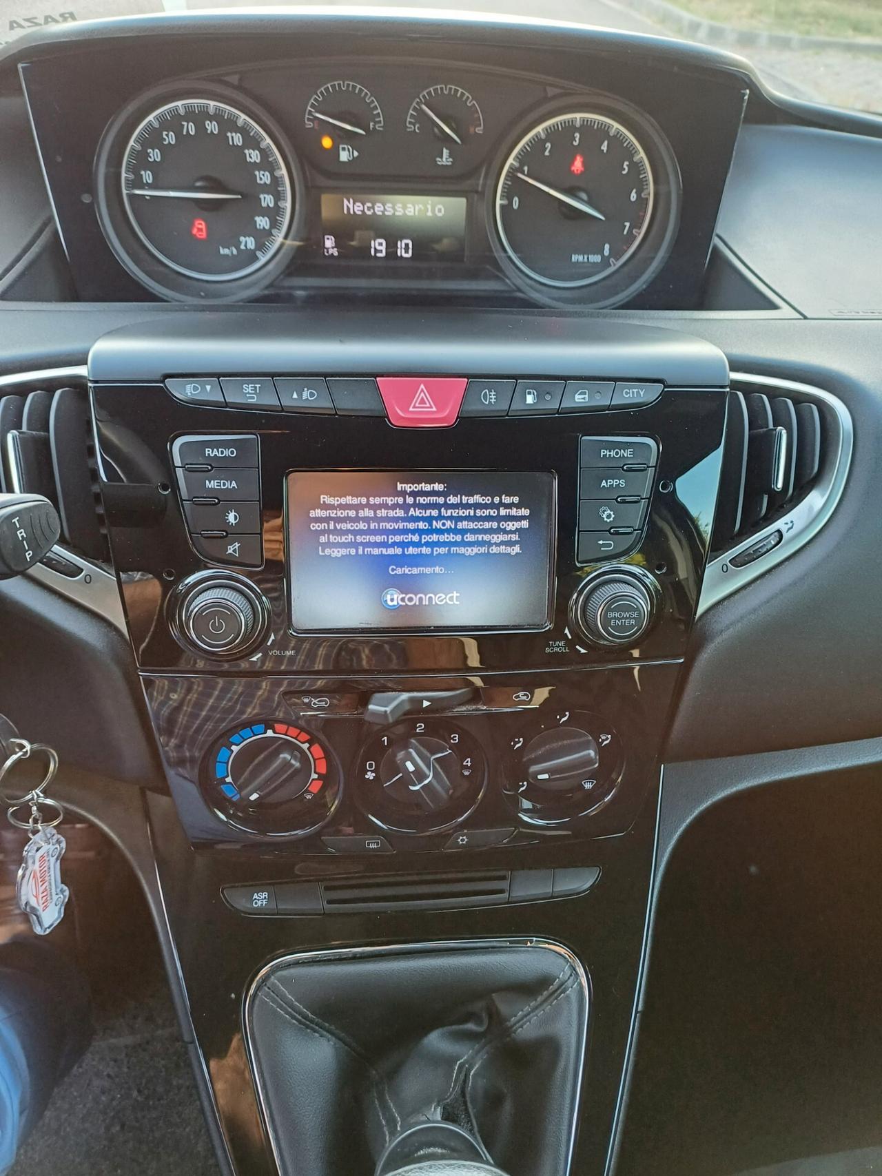 Lancia Ypsilon 1.2 69 CV 5 porte GPL Ecochic Gold