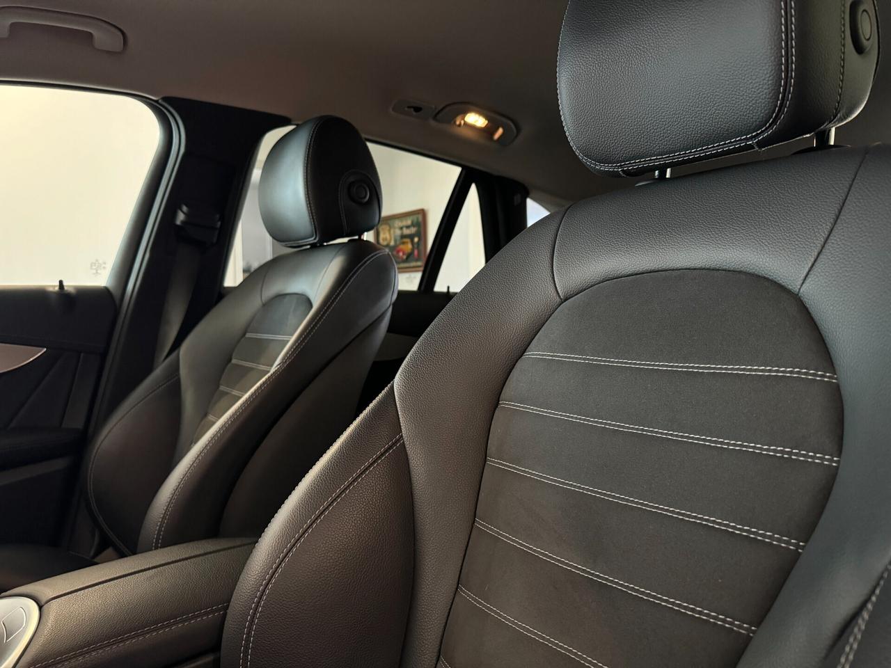MERCEDES-BENZ GLC 220D PREMIUM PLUS AMG 2022