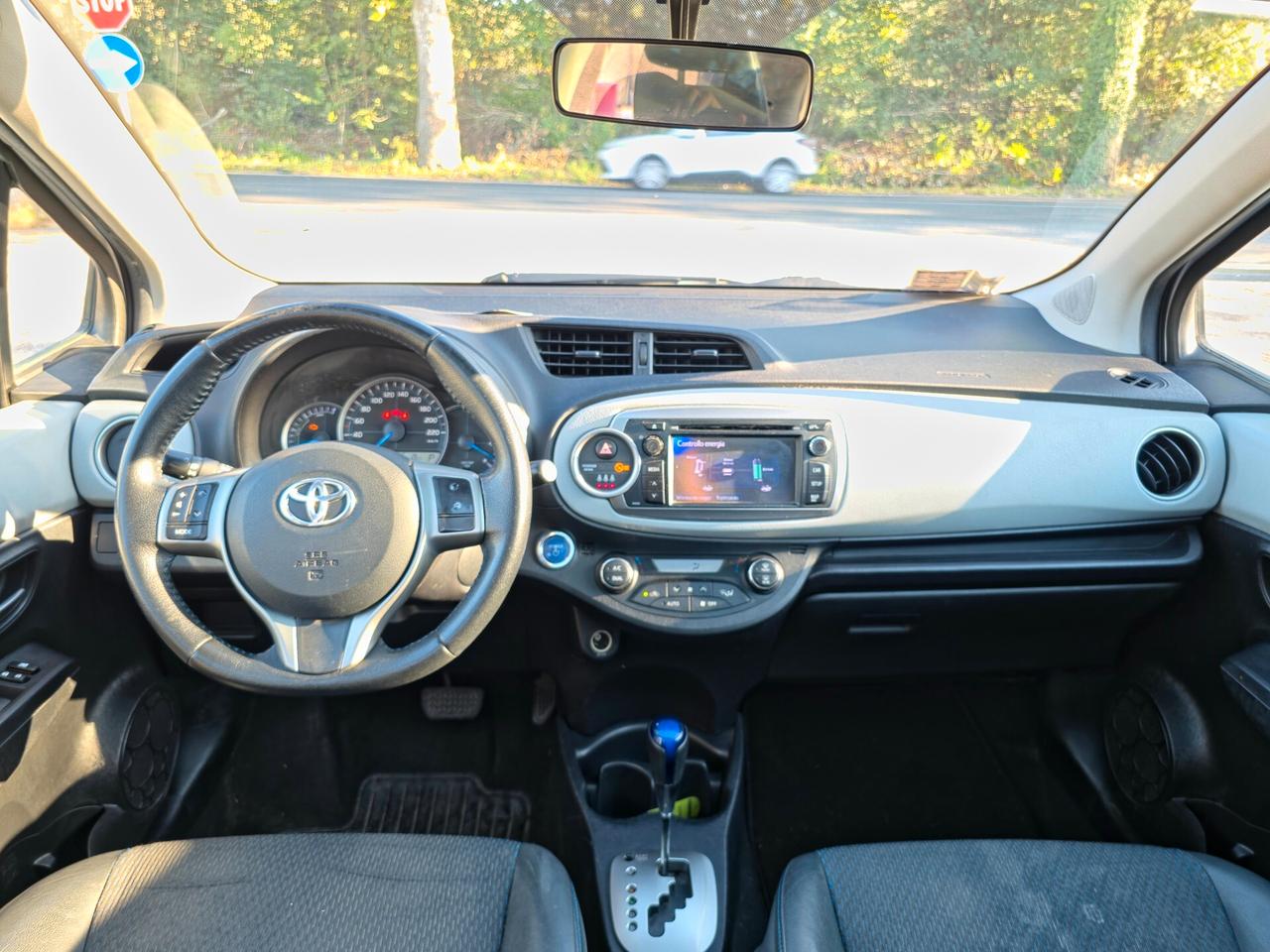 Toyota Yaris 1.5 Hybrid 5 porte Style Automatica E5B NEO 2013