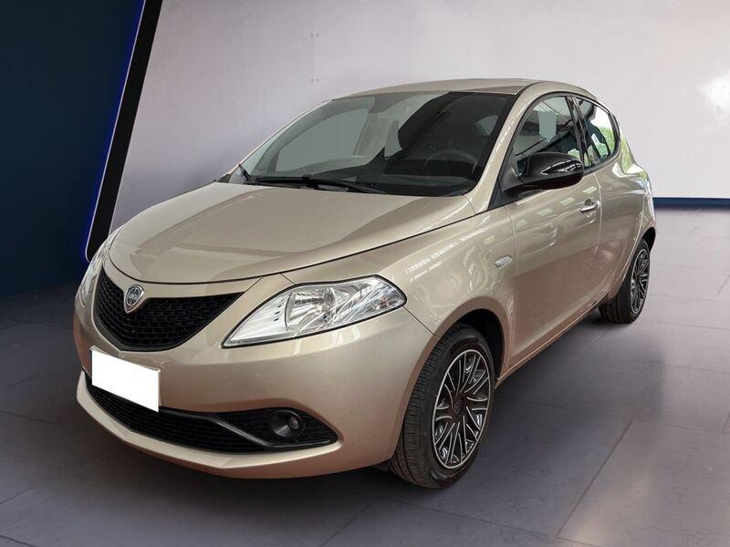 Lancia Ypsilon III 2015 1.0 hybrid Gold s&s 70cv