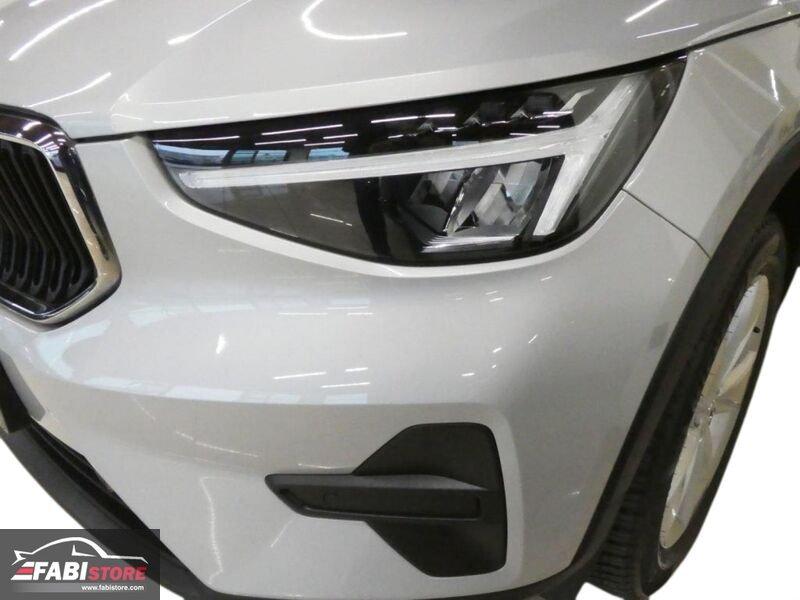 Volvo XC40 1.5 T2 129Cv Momentum - LED, Navi, Cockpit, Traino
