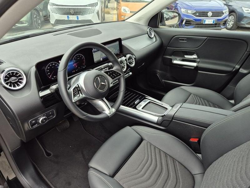 Mercedes-Benz GLA 180 Progressive Advanced Plus auto