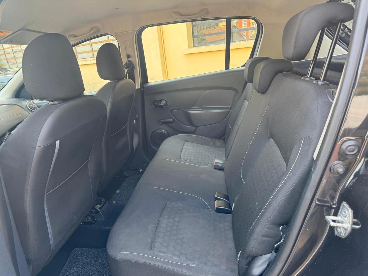 Dacia Sandero ANNO 2015 0.9 BENZ 111.000 KM EURO6