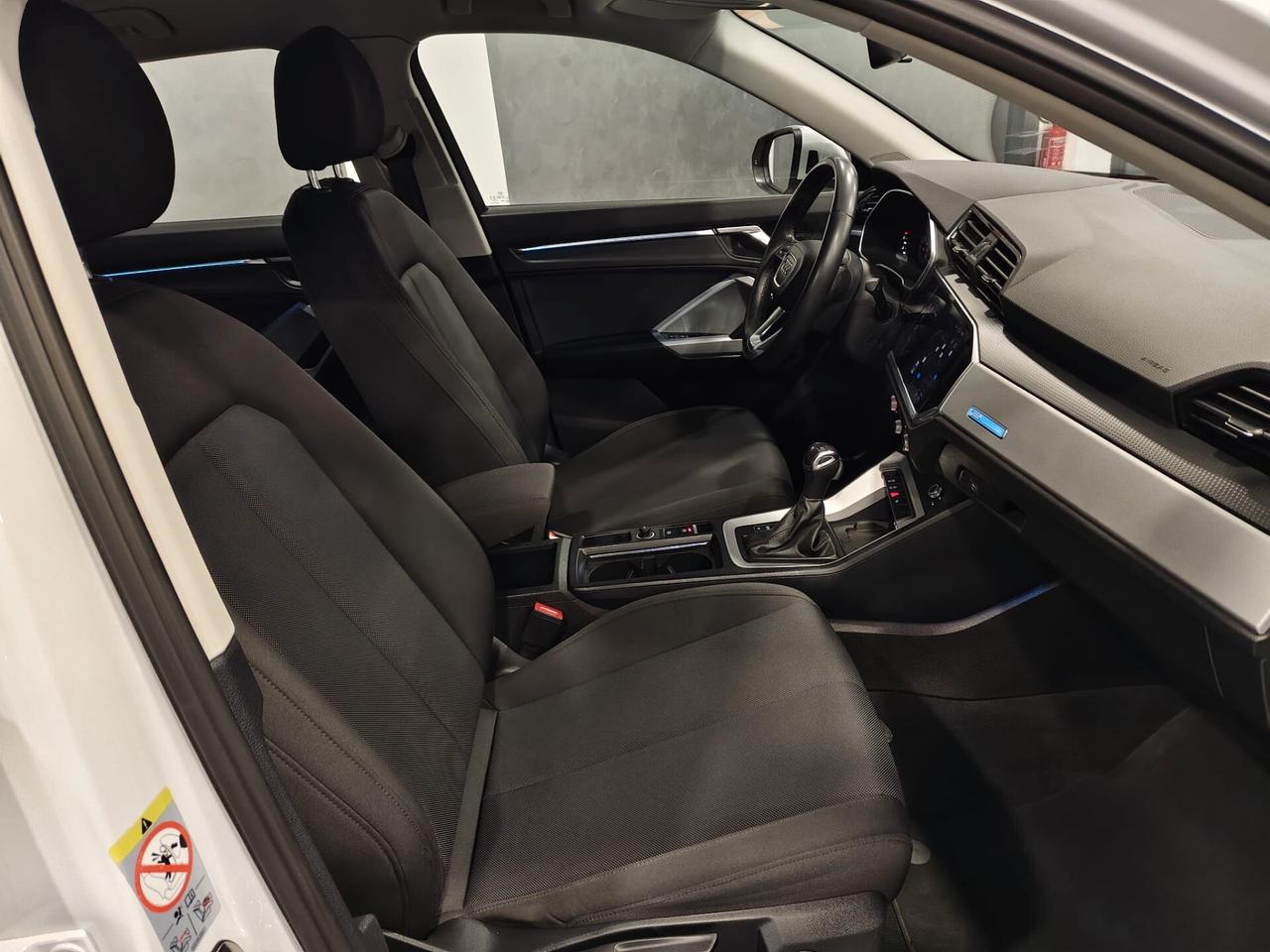 Audi Q3 35 TDI S tronic Business