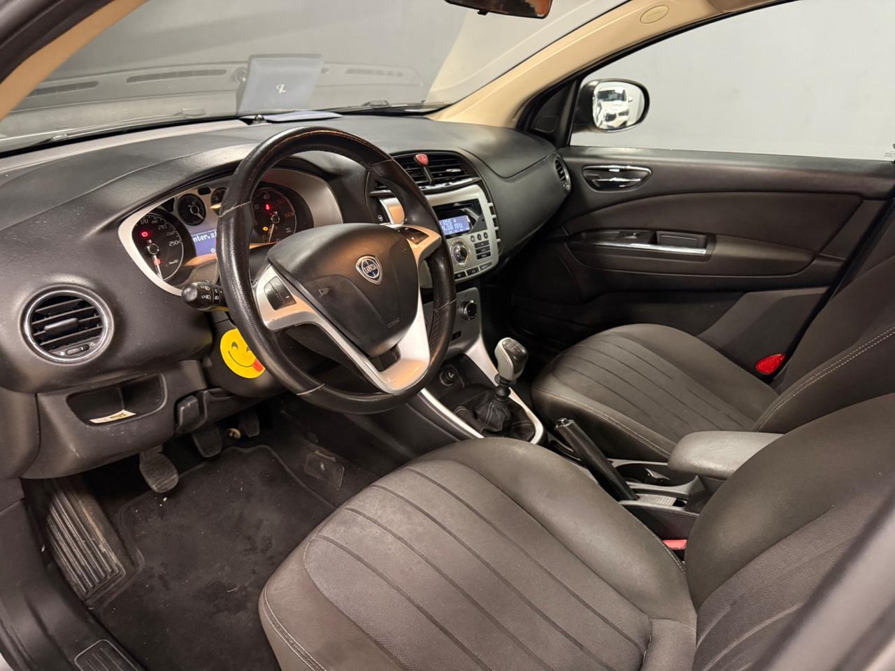 Lancia Delta 1.6 MJT DPF Gold