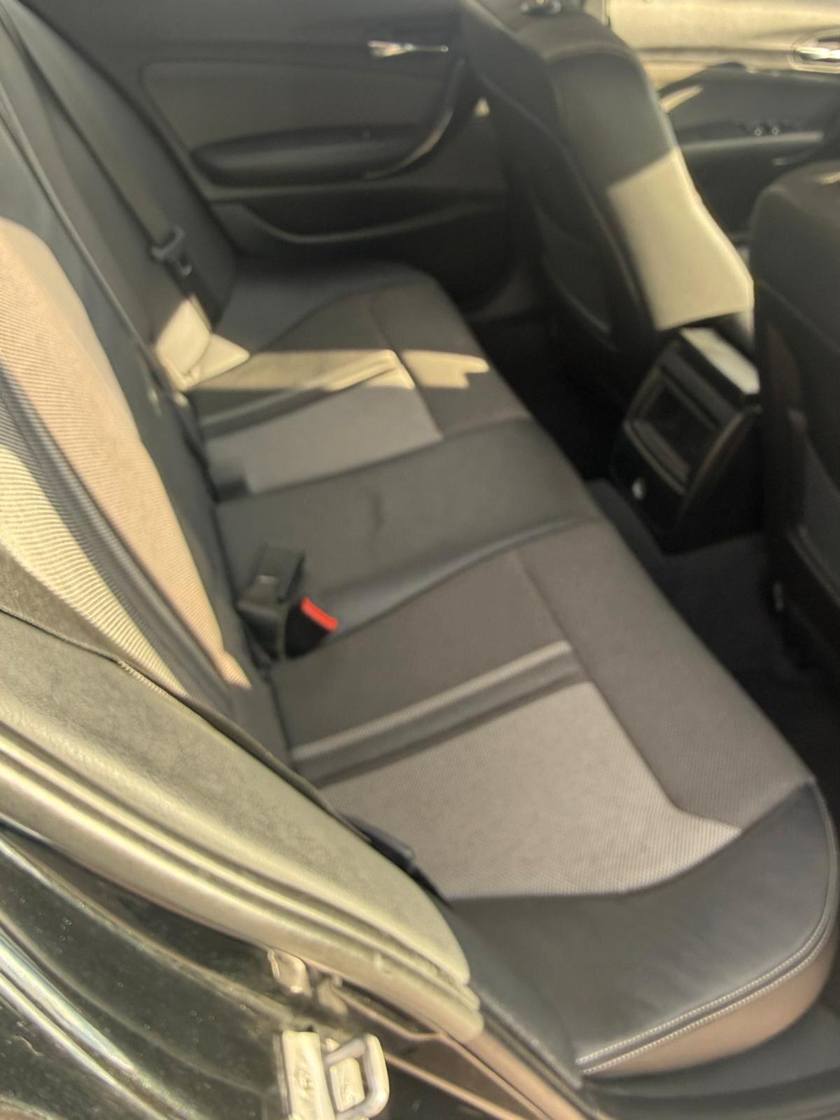 Bmw 118 118d 3p. Urban