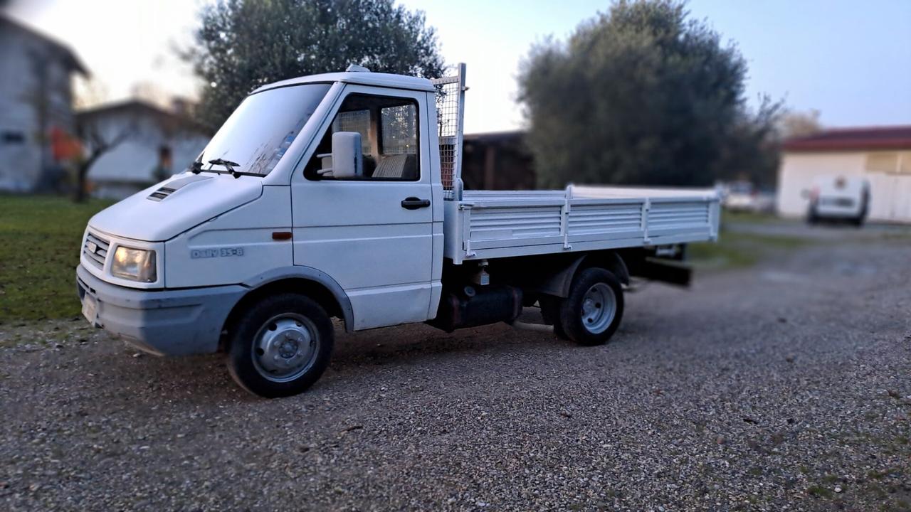 Iveco daily 35-8 RIBALTABILE tri laterale POCHI KM