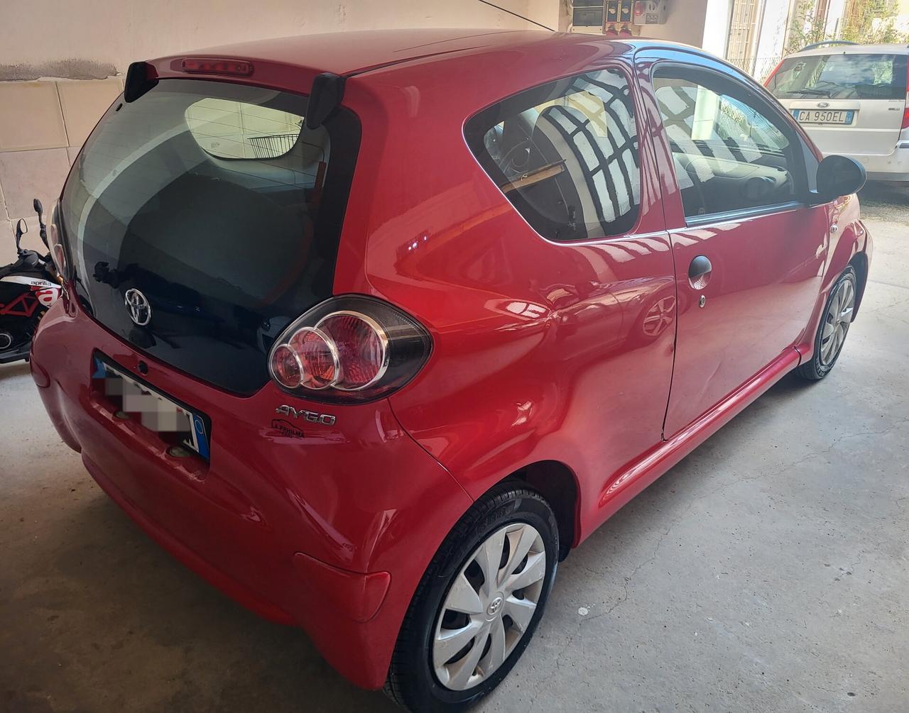 Toyota Aygo 1.0 12V VVT-i 3 porte Active Connect
