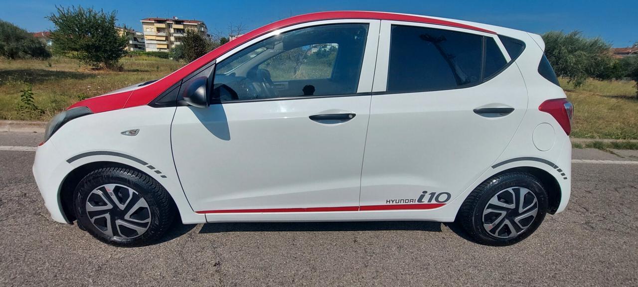 HIUNDAI I10 BENZINA 1,0 5 POSTI TELFONO X NEOPATENTATI IMPECCABILE GOMME NUOVE
