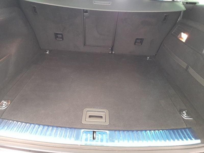 Volkswagen Touareg 3.0 TDI EXECUTIVE DSG 4MOTION