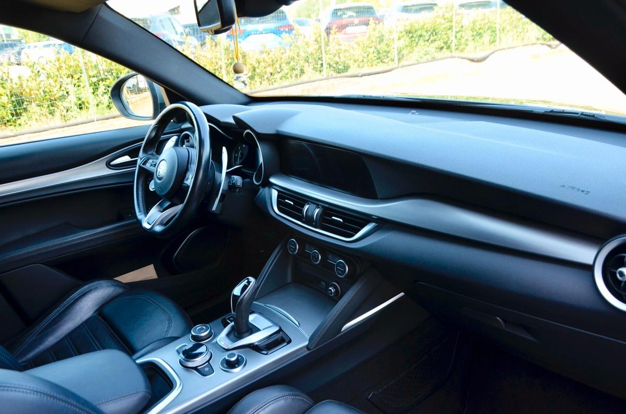 ALFA ROMEO STELVIO 2.2 T VELOCE Q4 210cv AUTO, EURO 6D, SERVICE CON FATTURE, XENO, RETROCAMERA, PELLE, PERMUTE