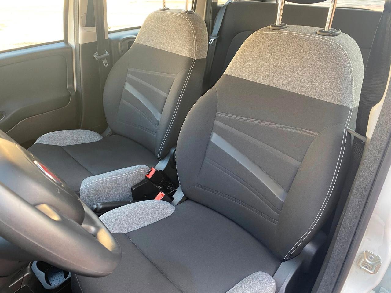 FIAT PANDA HYBRID CITY LIFE NEOPATENTATI