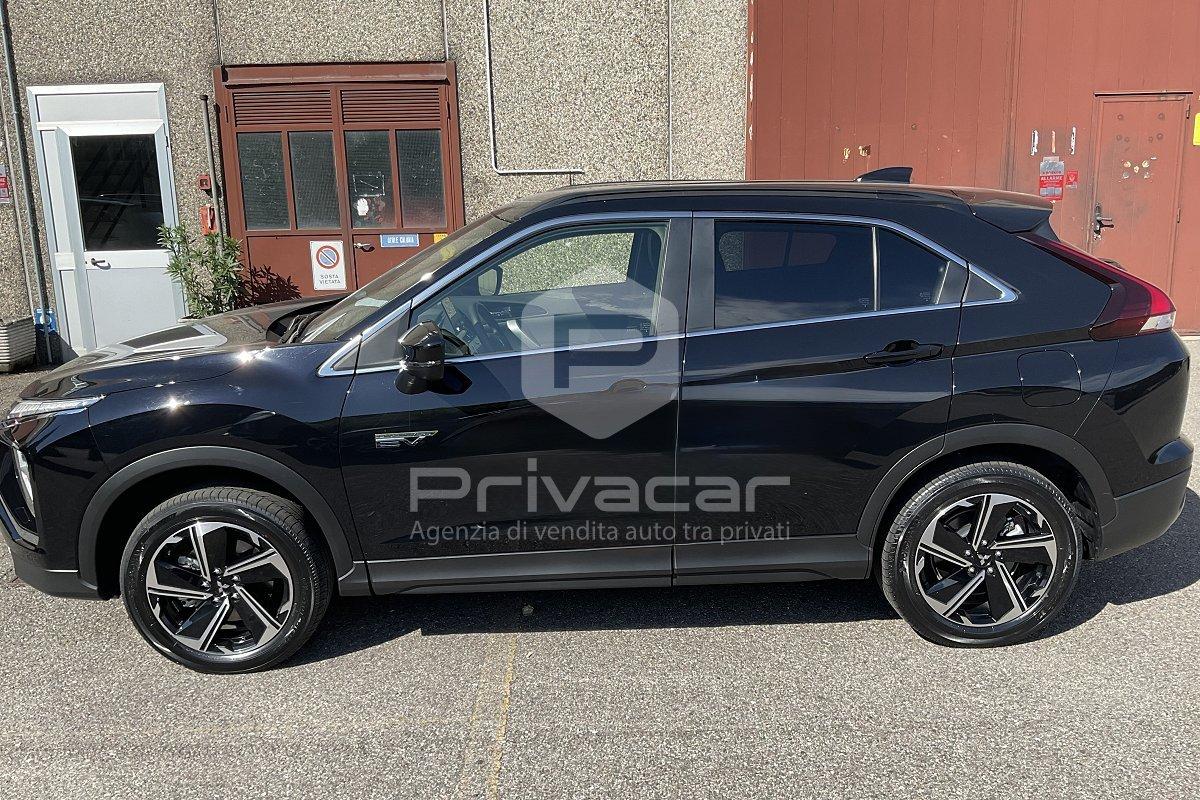 MITSUBISHI Eclipse Cross 2.4 MIVEC 4WD PHEV Instyle SDA Pack 0