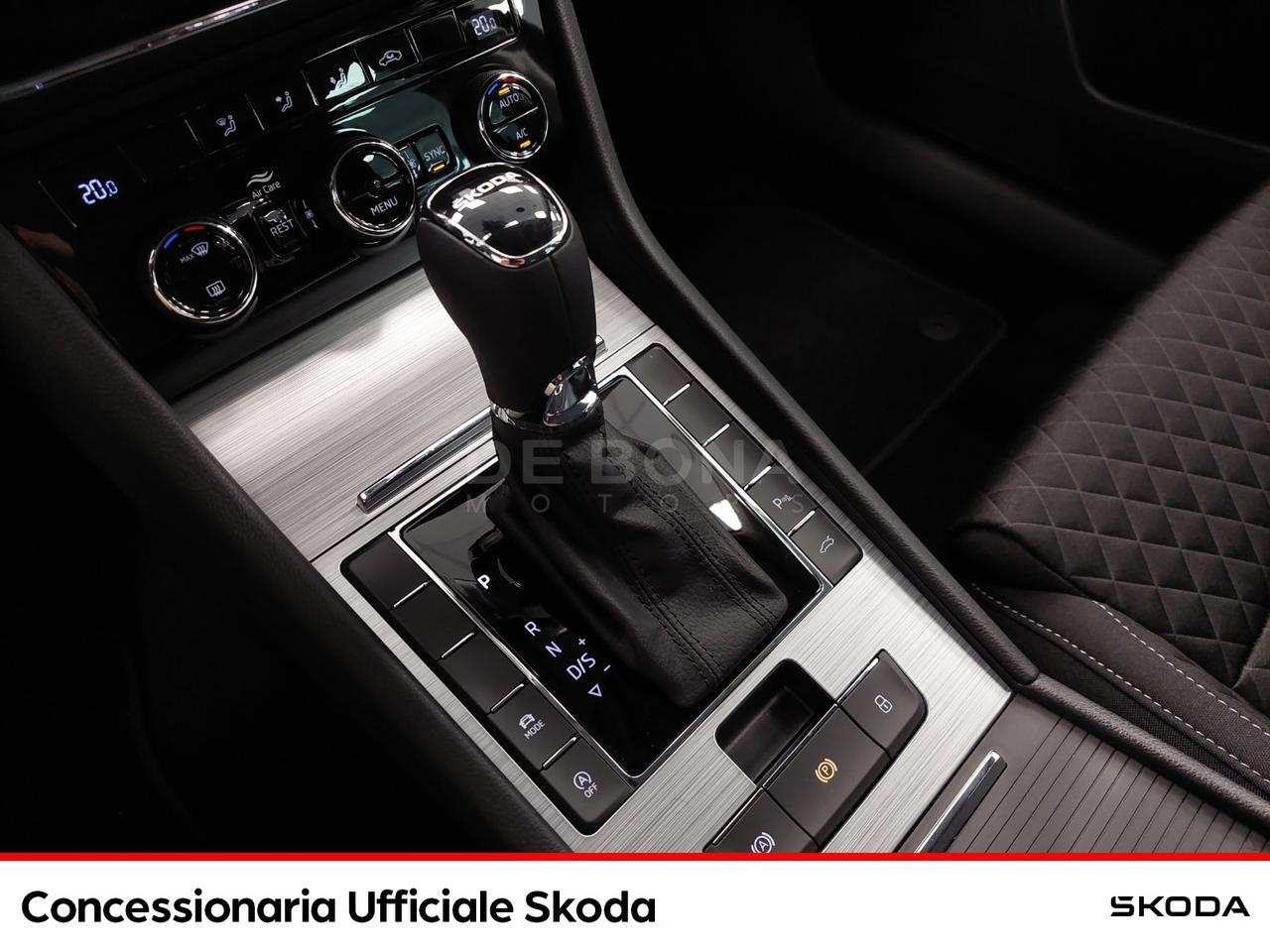 Skoda Superb wagon 2.0 tdi evo executive 150cv dsg
