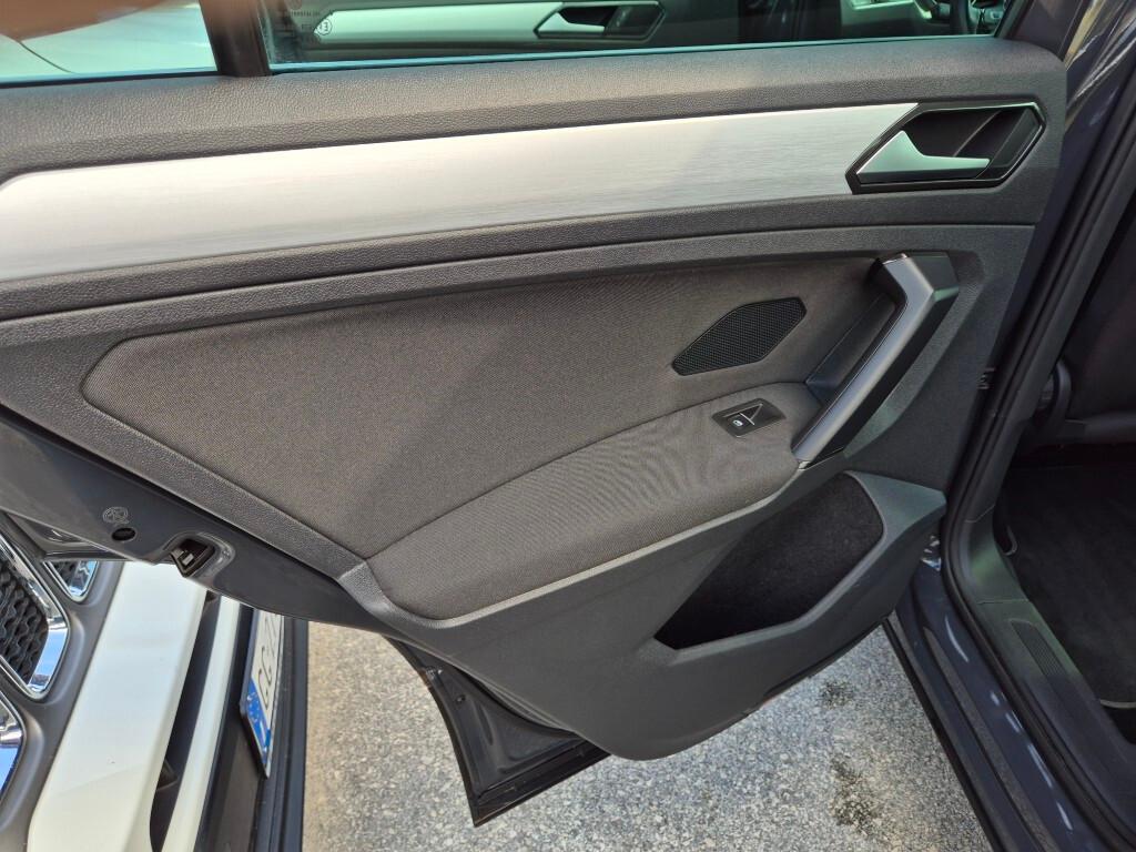 Volkswagen Tiguan 1.6 TDI Business BlueMotion