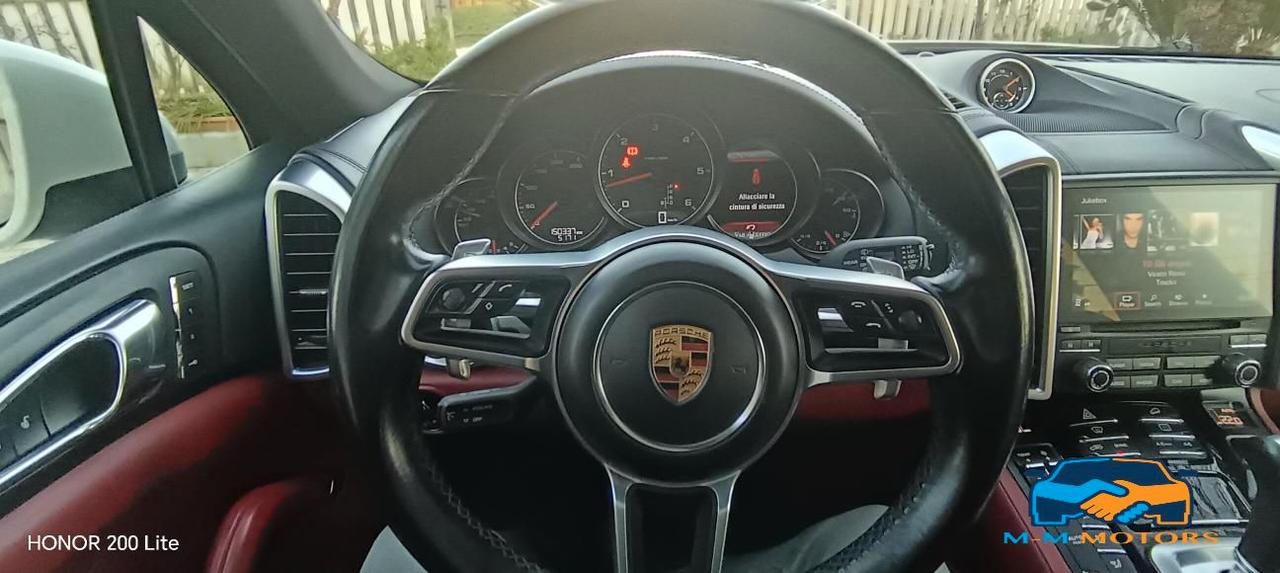 Porsche Cayenne 3.0 tiptronic