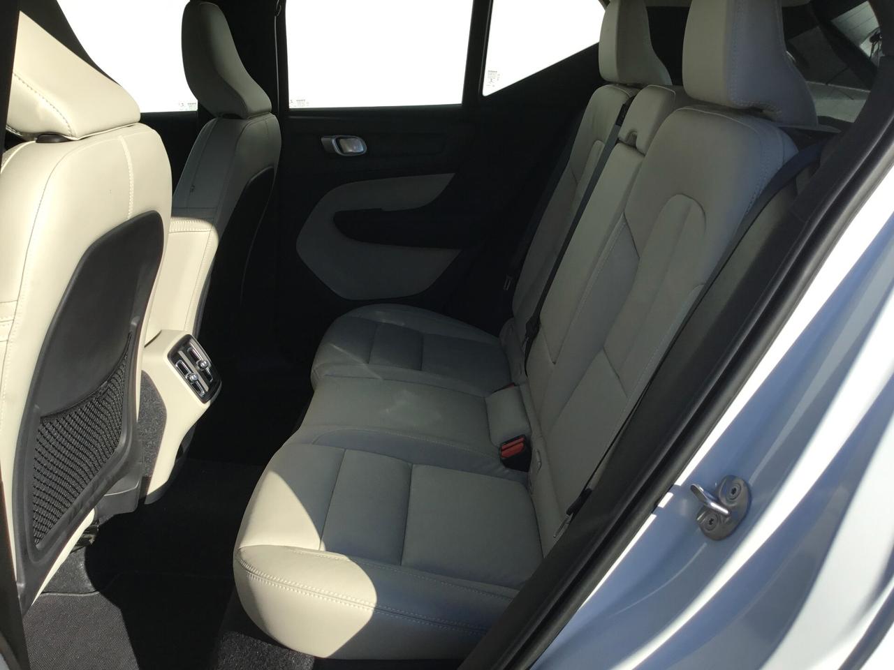 Volvo XC40 B3 automatico Core