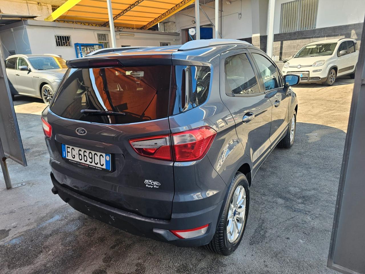 Ford EcoSport 1.5 110 CV Powershift Titanium