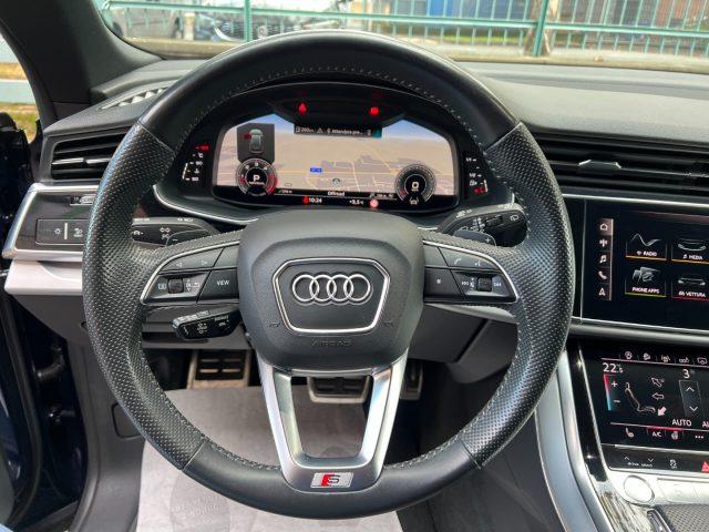 AUDI Q8 FULL OPT IVA ESPOSTA