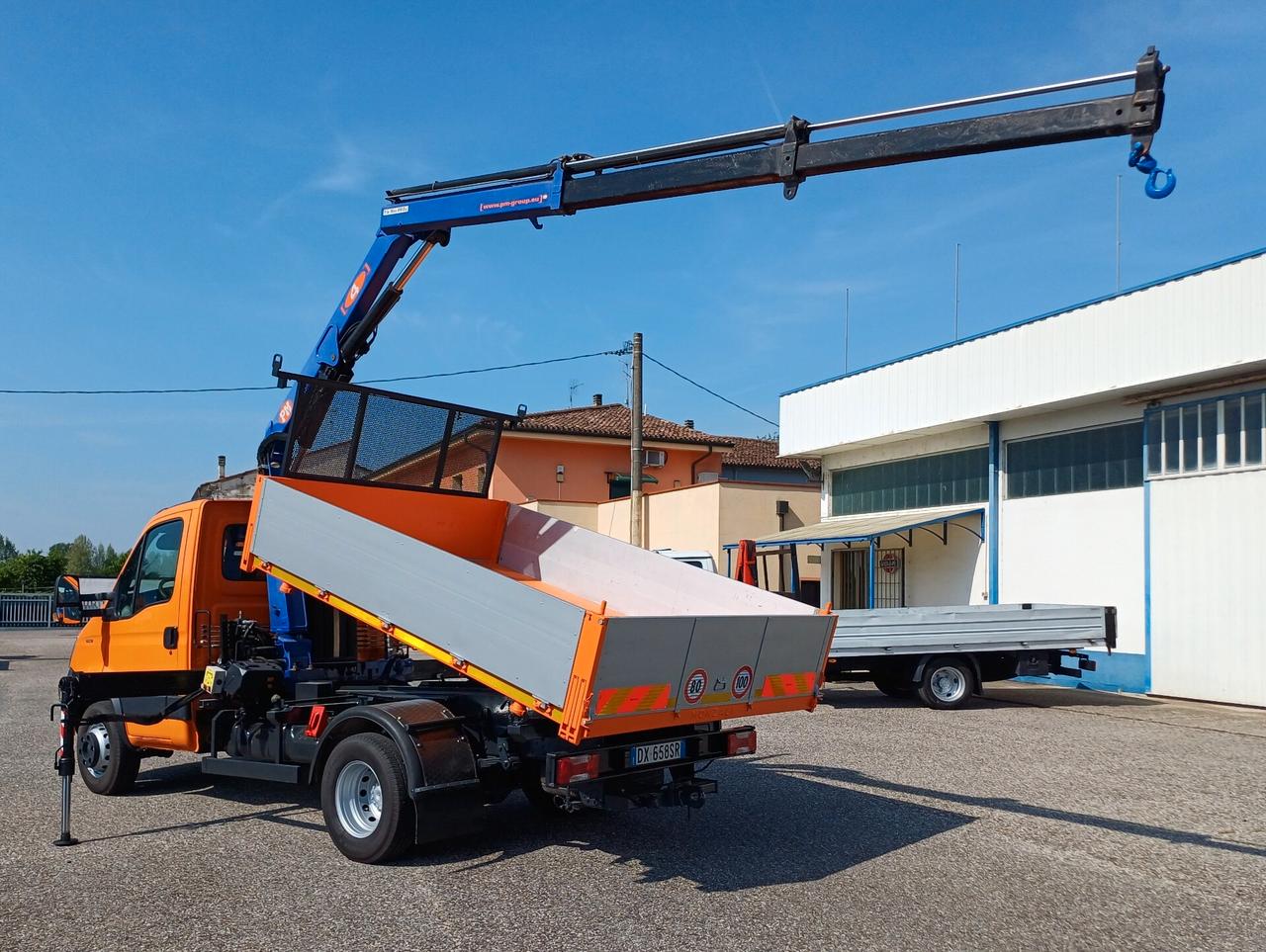 IVECO 65C18 GRU E RIBALTABILE