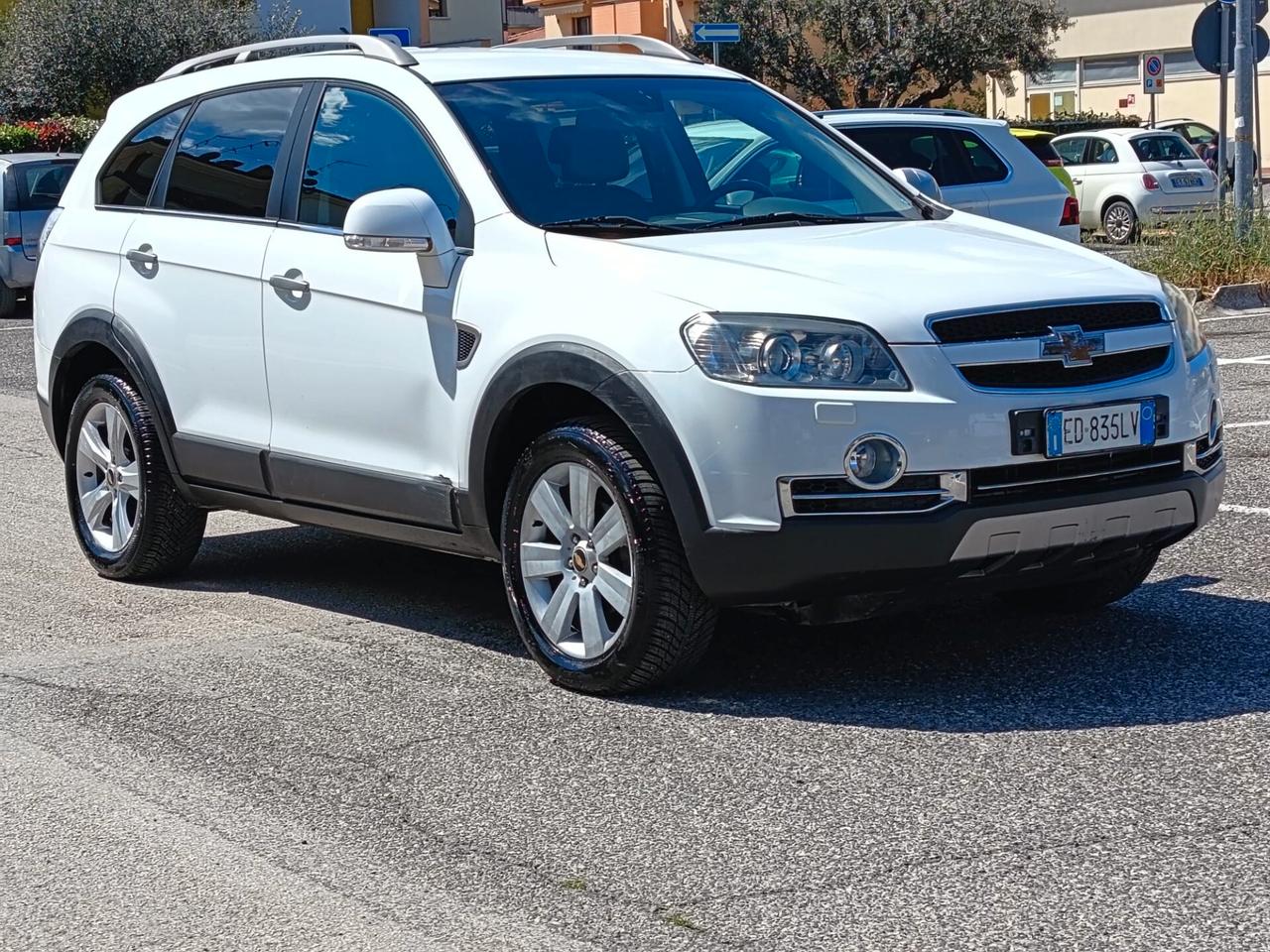 Chevrolet Captiva 2010-2.0 VCDi LT 7 POSTI NAVI 4X4 AUTOMATICA
