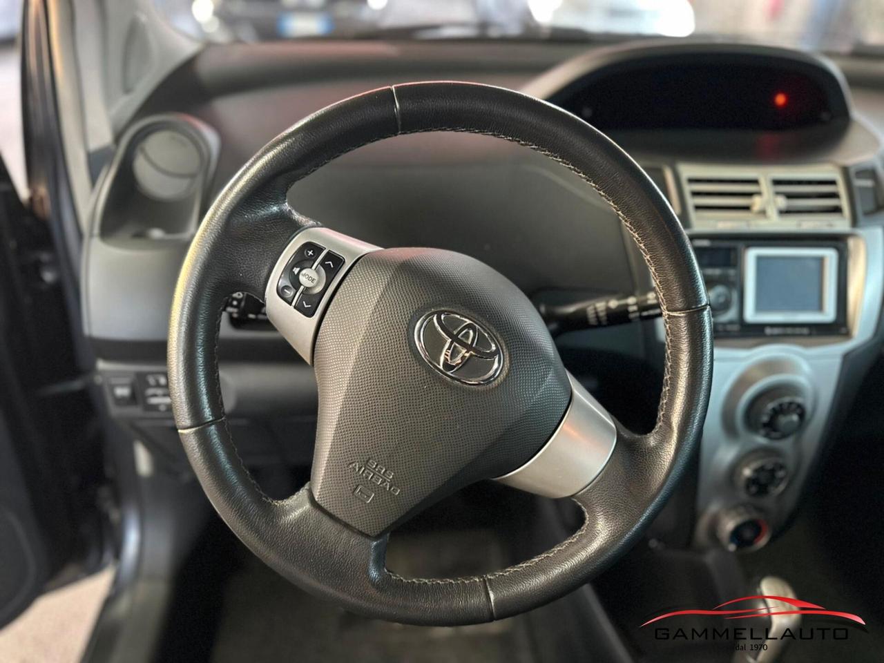 Toyota Yaris 1.4D Navy 90cv