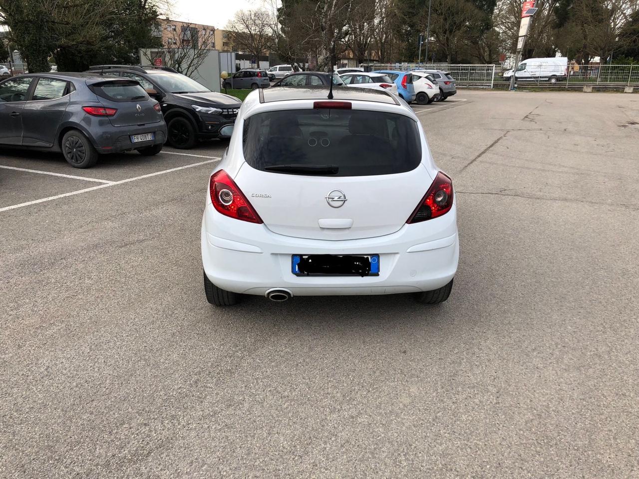 Opel Corsa 1.2 3 porte One