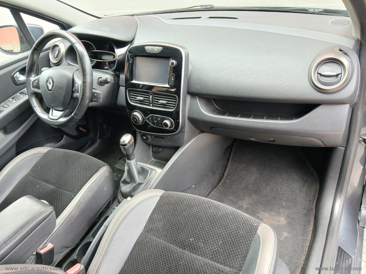 RENAULT Clio 1.2 75 CV 5p. Duel